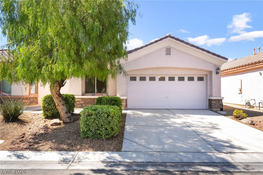 245 Spring Hollow, Las Vegas, NV 89148