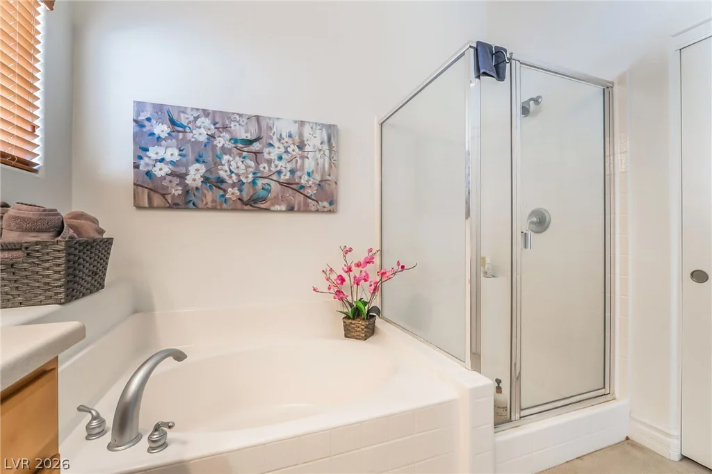 245 Spring Hollow, Las Vegas, NV 89148