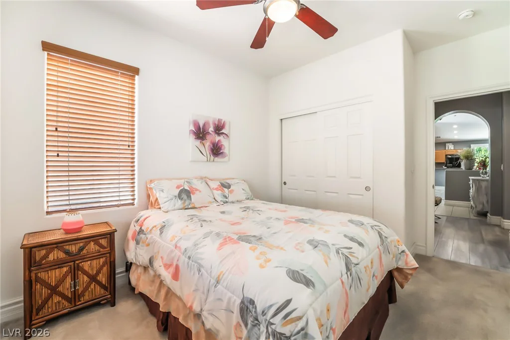 245 Spring Hollow, Las Vegas, NV 89148