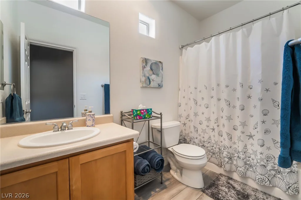 245 Spring Hollow, Las Vegas, NV 89148