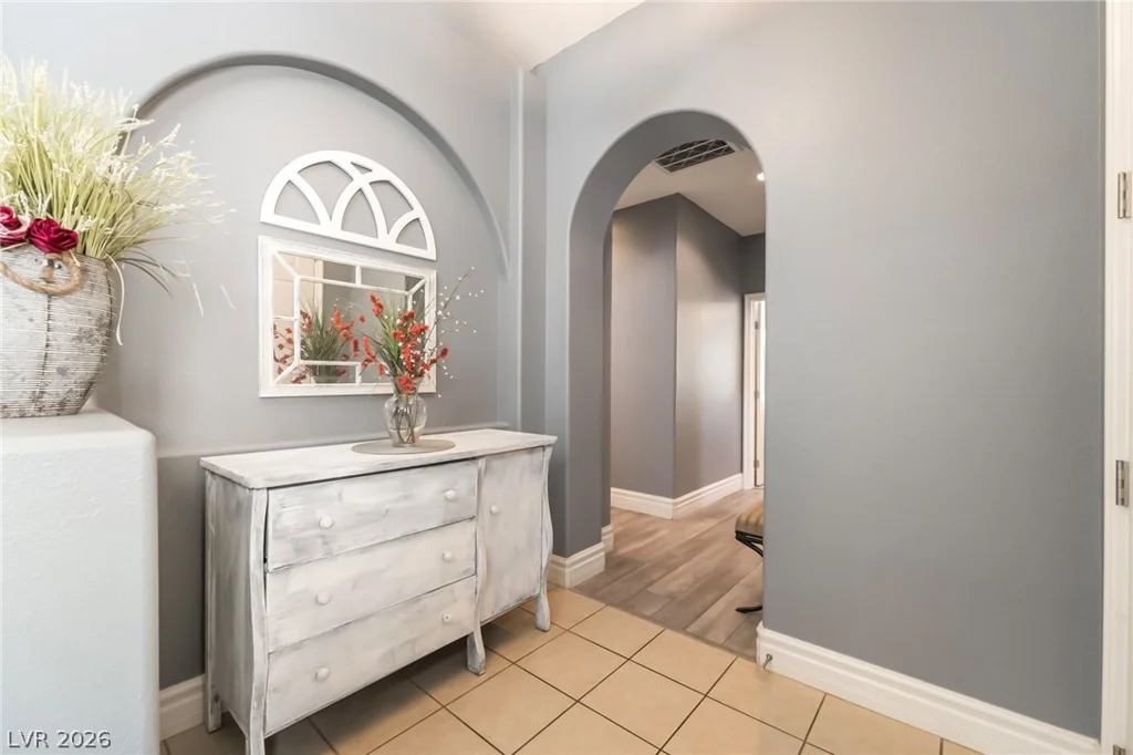 245 Spring Hollow, Las Vegas, NV 89148