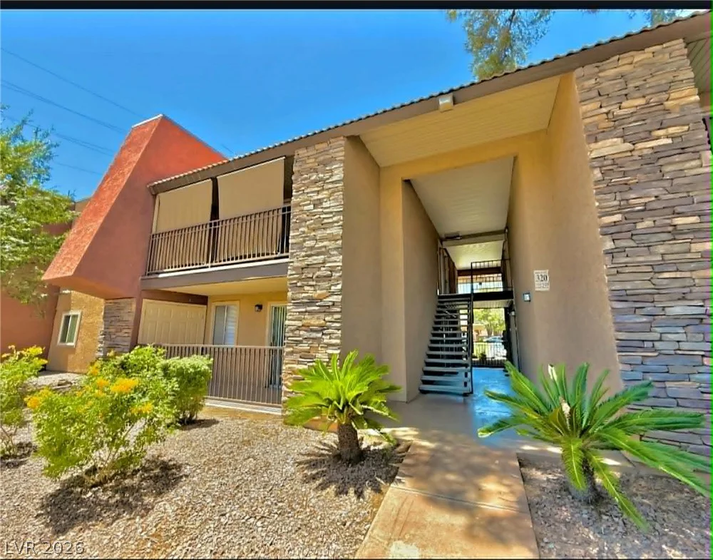 5185 Indian River, Las Vegas, NV 89103