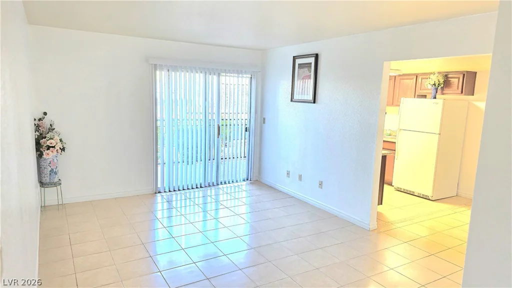 5185 Indian River, Las Vegas, NV 89103