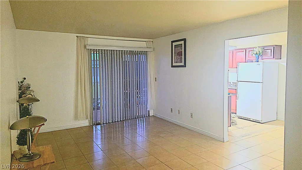 5185 Indian River, Las Vegas, NV 89103