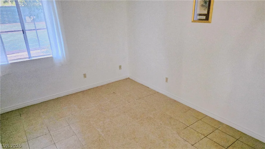 5185 Indian River, Las Vegas, NV 89103