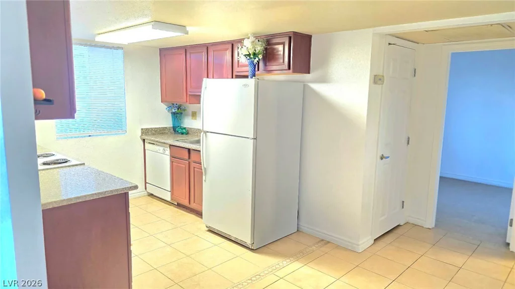 5185 Indian River, Las Vegas, NV 89103