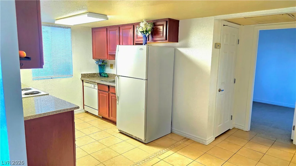 5185 Indian River, Las Vegas, NV 89103