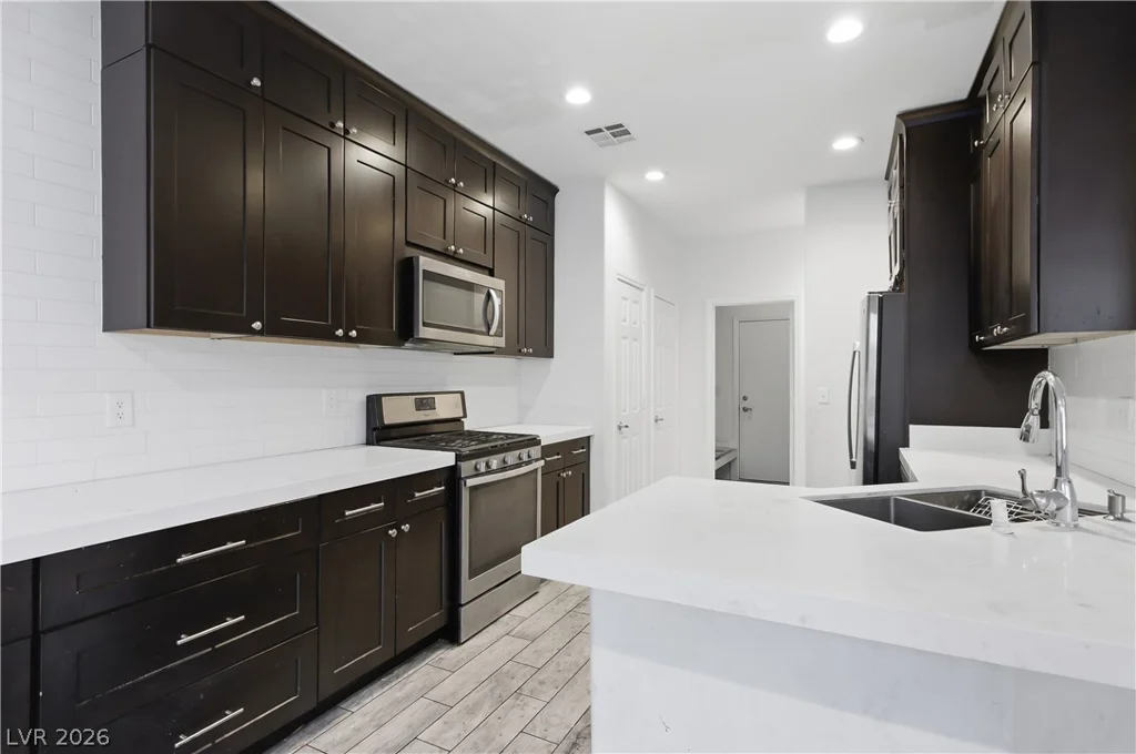 9405 Melva Blue, Las Vegas, NV 89166