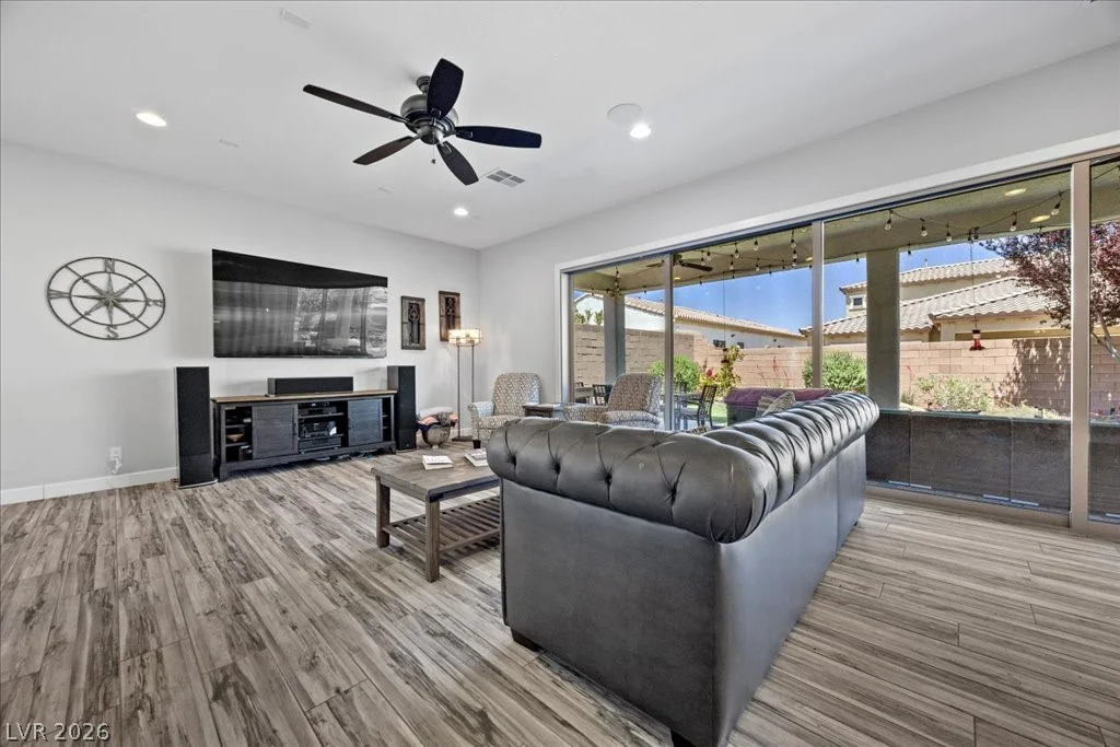 352 Dandelion Brook, Las Vegas, NV 89148
