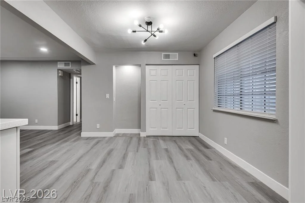 2120 Venus, North Las Vegas, NV 89030