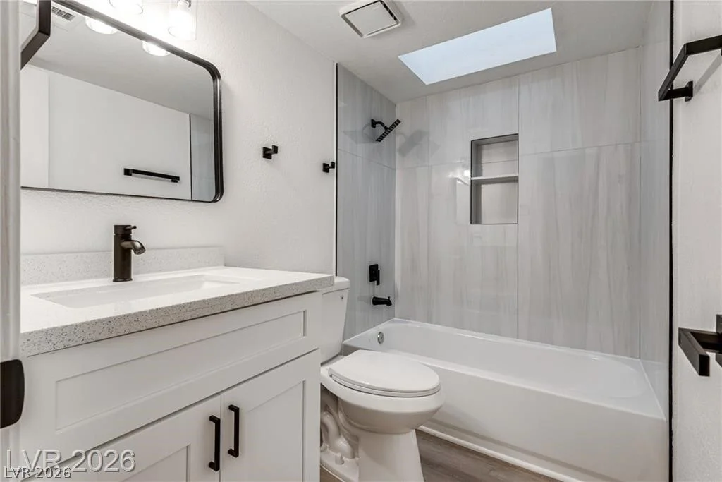 2120 Venus, North Las Vegas, NV 89030