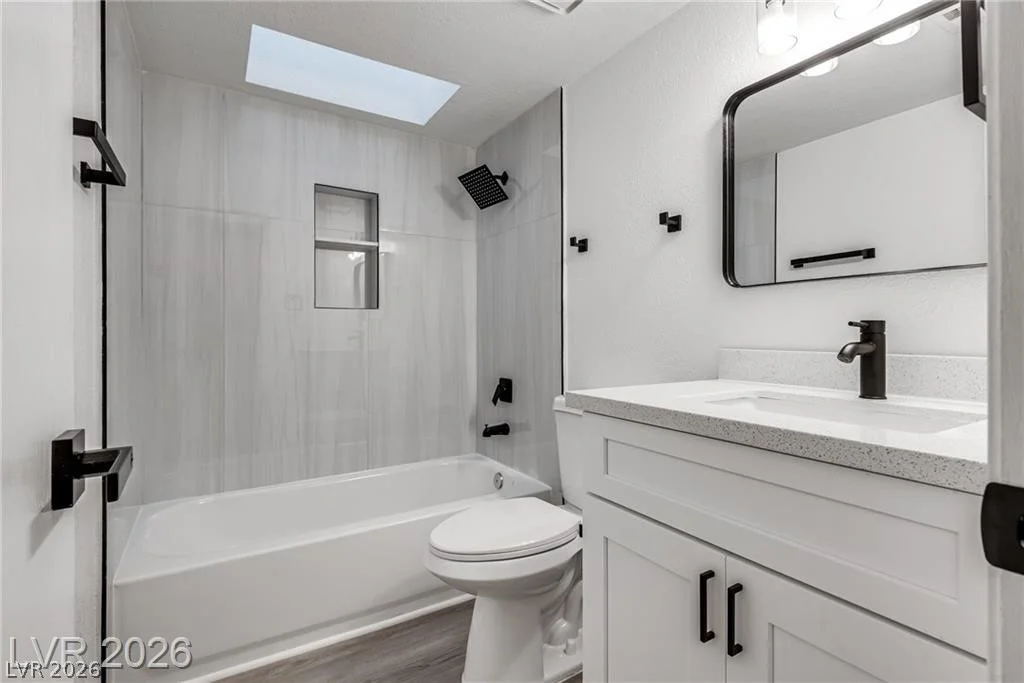 2120 Venus, North Las Vegas, NV 89030