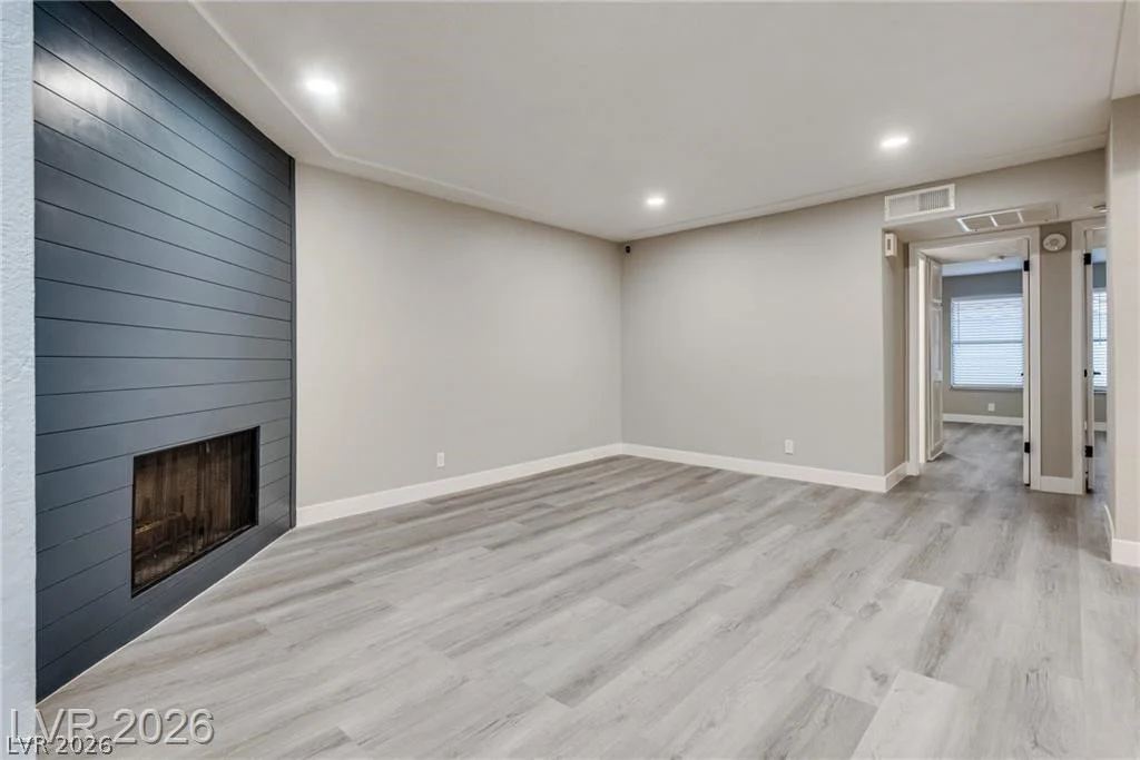 2120 Venus, North Las Vegas, NV 89030