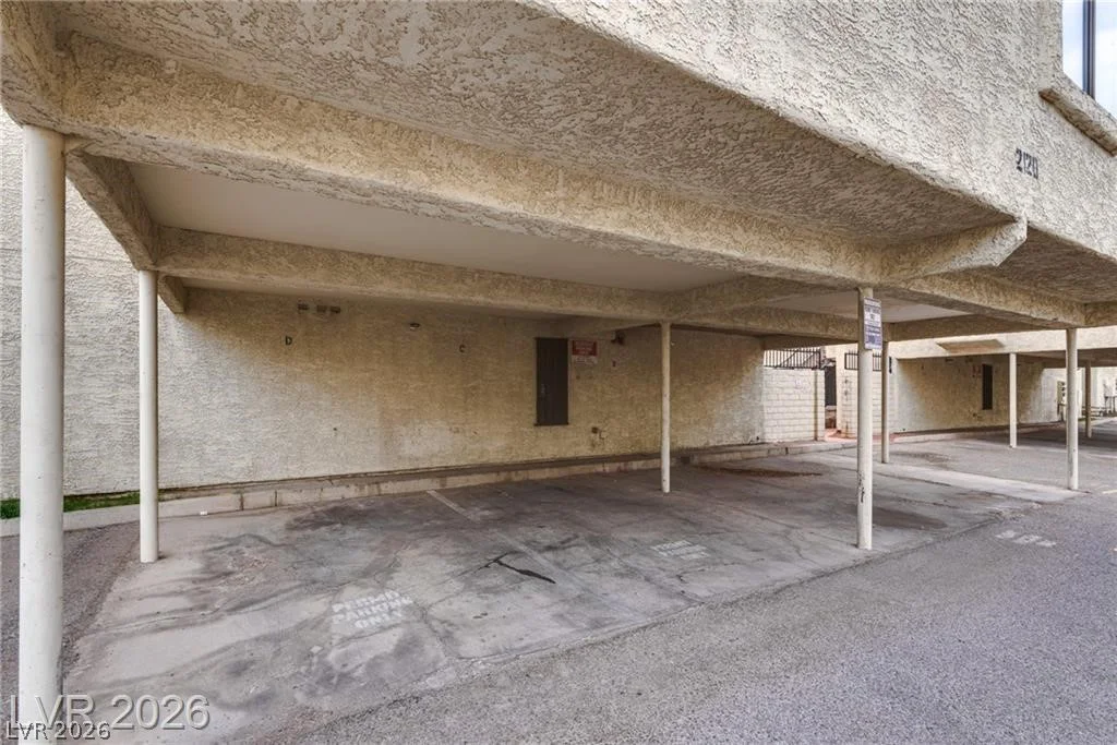 2120 Venus, North Las Vegas, NV 89030
