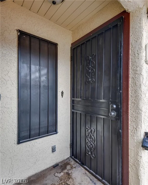2120 Venus, North Las Vegas, NV 89030