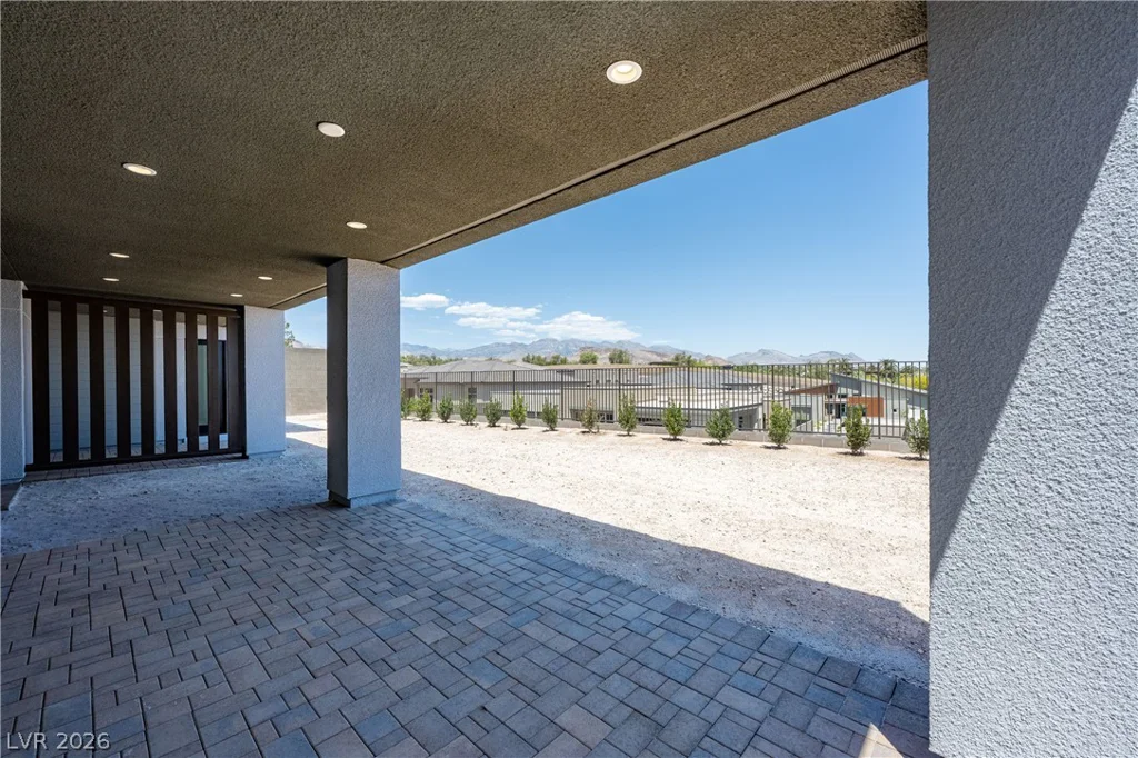 10950 Rossa Peak, Las Vegas, NV 89135