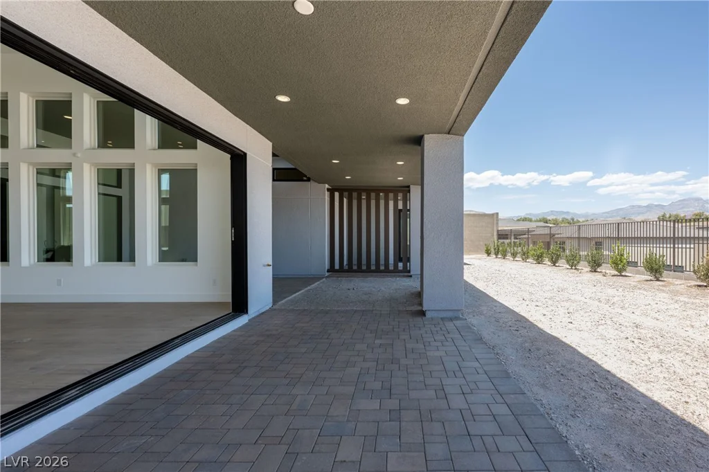 10950 Rossa Peak, Las Vegas, NV 89135