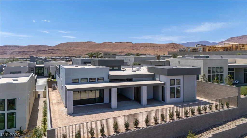 10950 Rossa Peak, Las Vegas, NV 89135