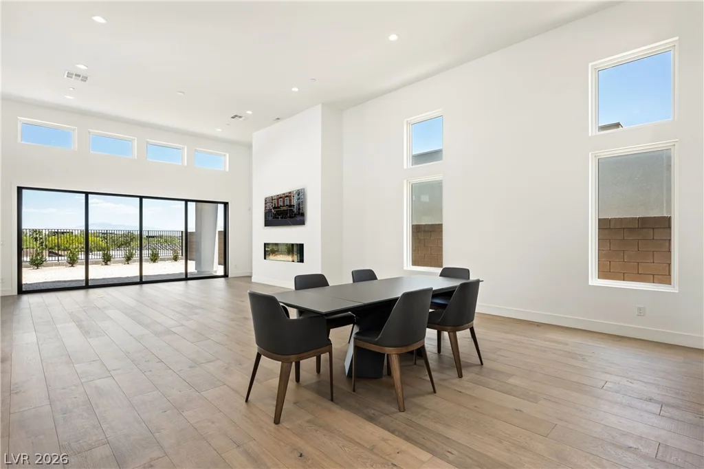 10950 Rossa Peak, Las Vegas, NV 89135