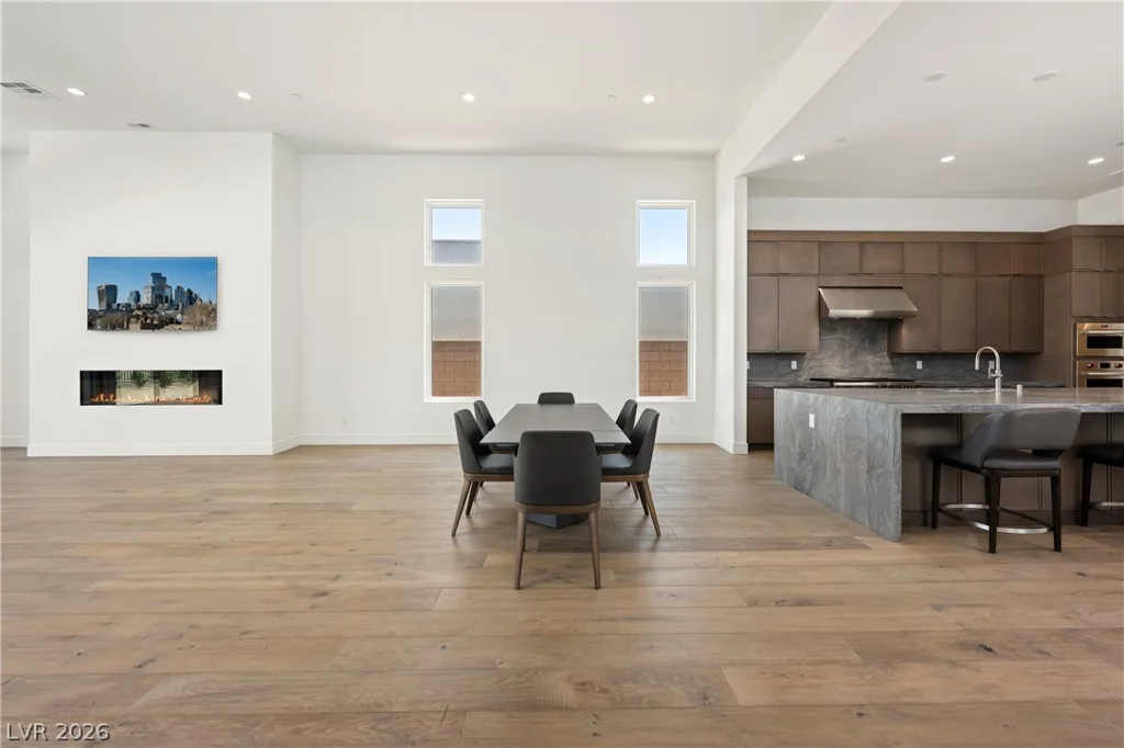 10950 Rossa Peak, Las Vegas, NV 89135