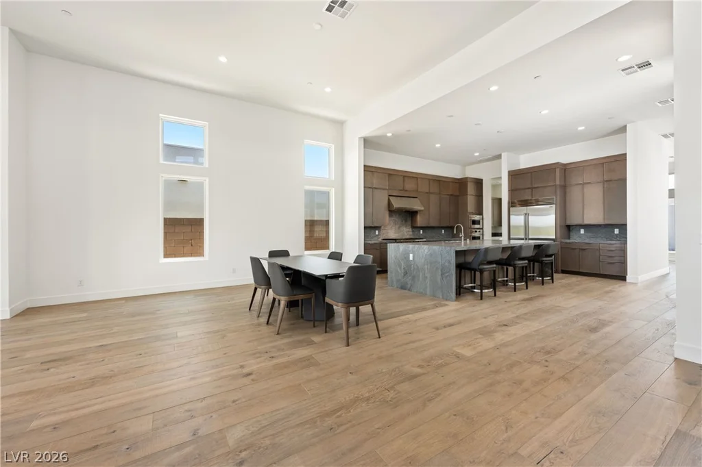 10950 Rossa Peak, Las Vegas, NV 89135