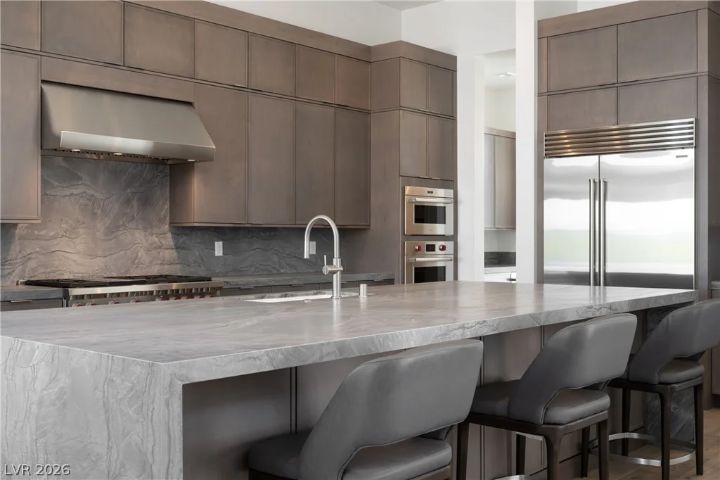 10950 Rossa Peak, Las Vegas, NV 89135