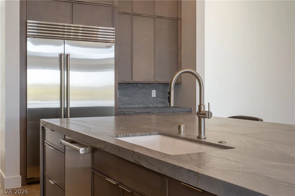 10950 Rossa Peak, Las Vegas, NV 89135
