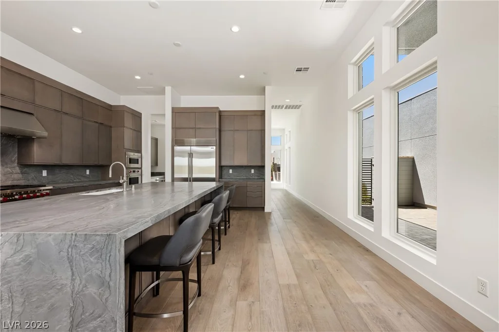 10950 Rossa Peak, Las Vegas, NV 89135