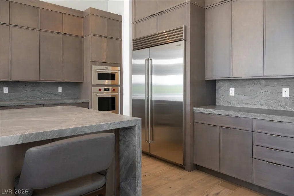 10950 Rossa Peak, Las Vegas, NV 89135