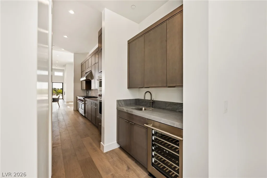 10950 Rossa Peak, Las Vegas, NV 89135