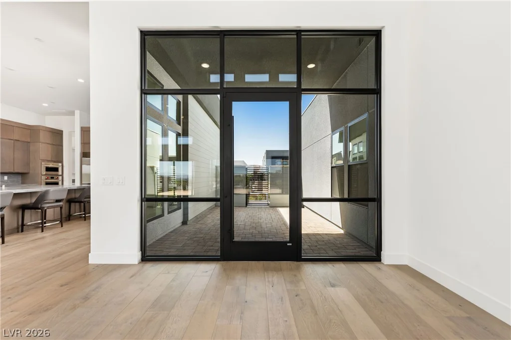 10950 Rossa Peak, Las Vegas, NV 89135