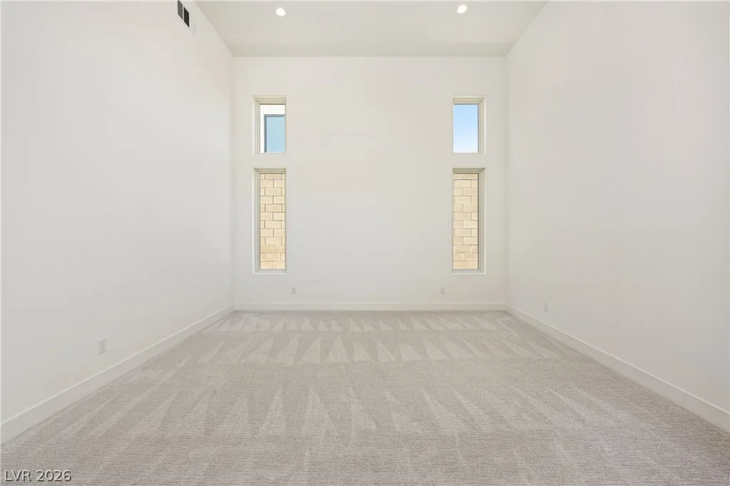 10950 Rossa Peak, Las Vegas, NV 89135