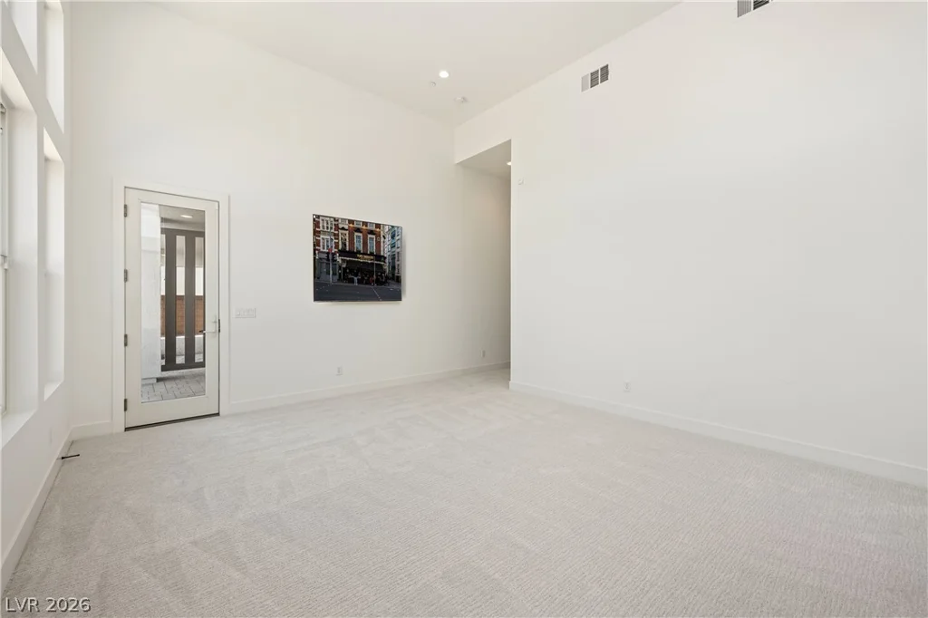 10950 Rossa Peak, Las Vegas, NV 89135