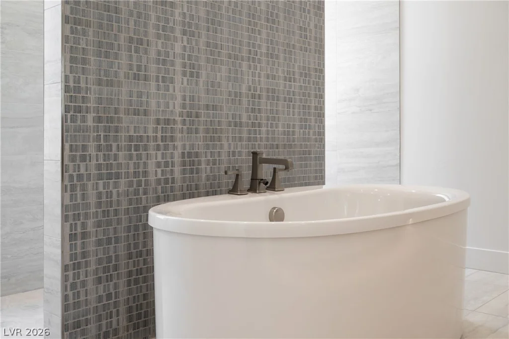 10950 Rossa Peak, Las Vegas, NV 89135