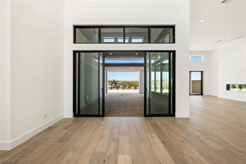 10950 Rossa Peak, Las Vegas, NV 89135