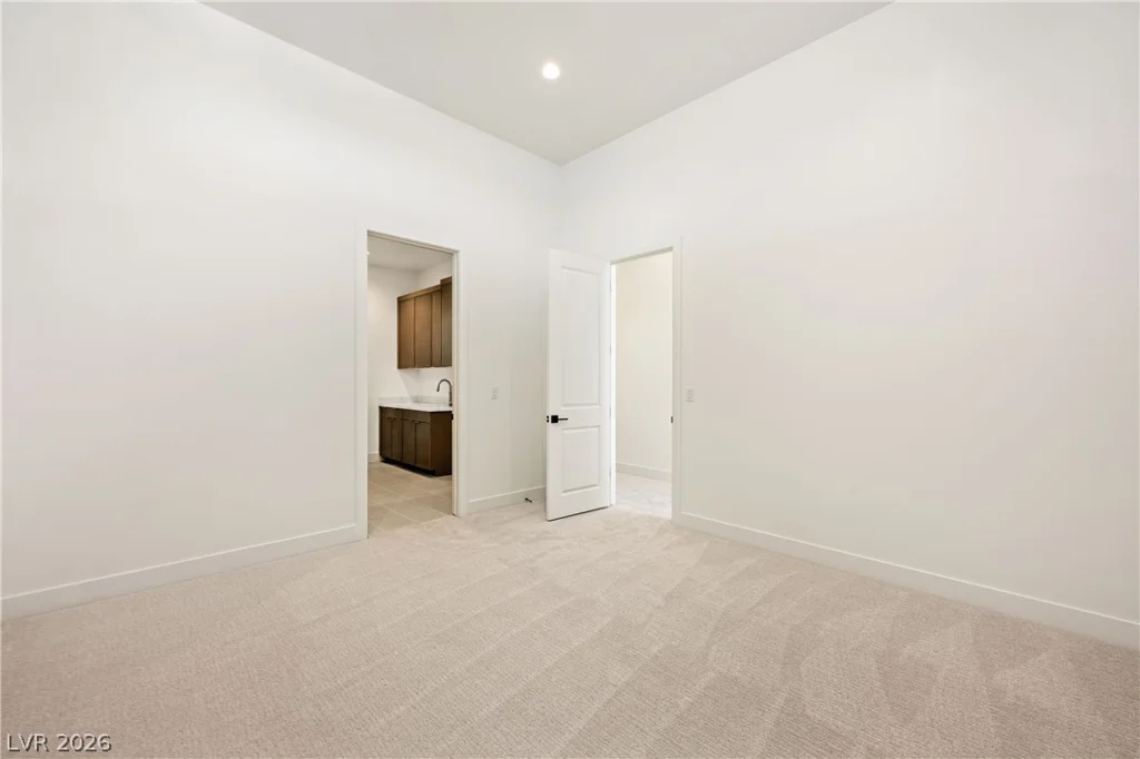 10950 Rossa Peak, Las Vegas, NV 89135