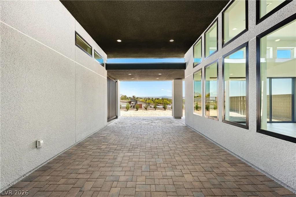 10950 Rossa Peak, Las Vegas, NV 89135