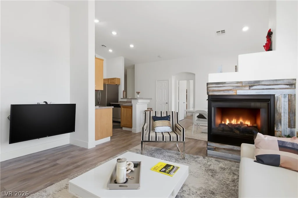 8745 Traveling Breeze, Las Vegas, NV 89178