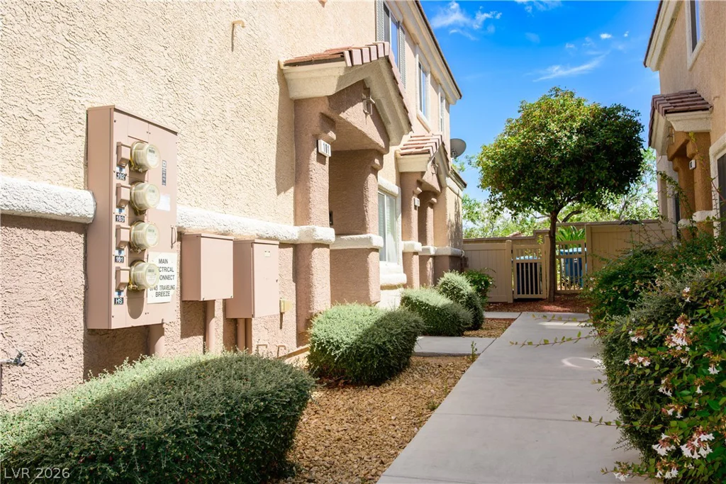 8745 Traveling Breeze, Las Vegas, NV 89178