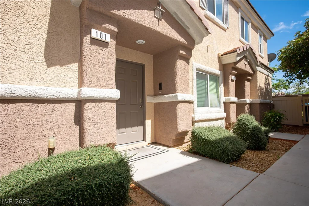 8745 Traveling Breeze, Las Vegas, NV 89178