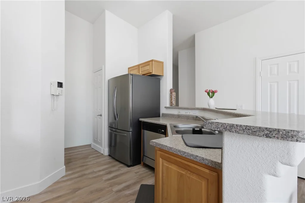8745 Traveling Breeze, Las Vegas, NV 89178