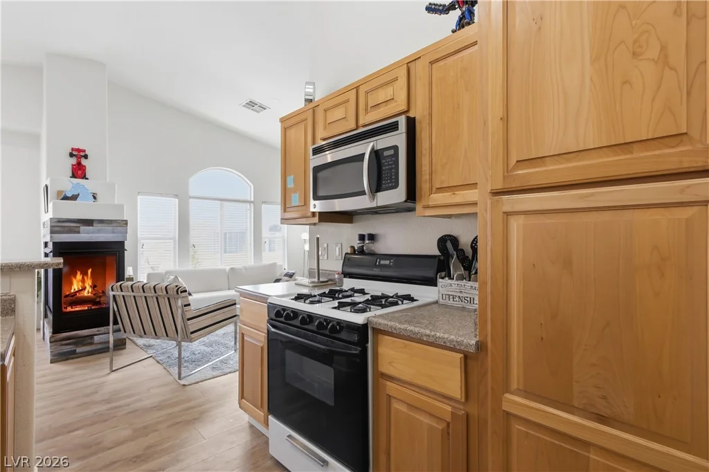 8745 Traveling Breeze, Las Vegas, NV 89178