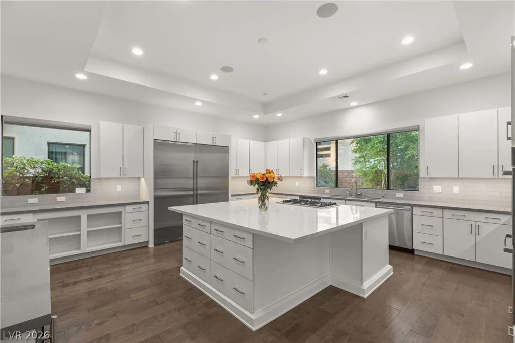 15 Gemstar, Las Vegas, NV 89135