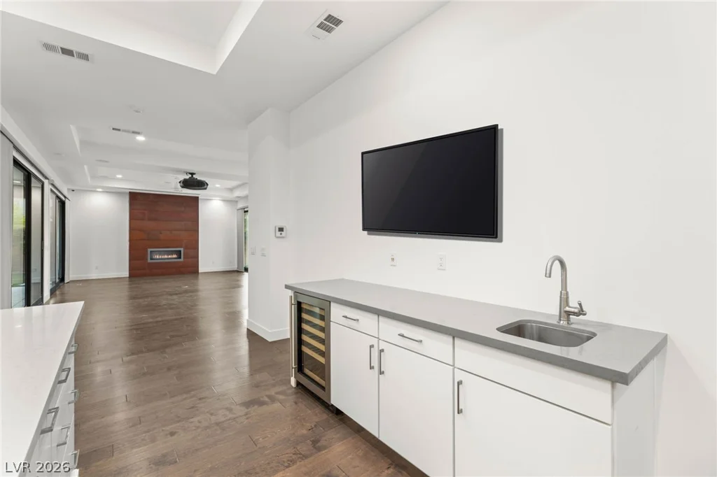 15 Gemstar, Las Vegas, NV 89135