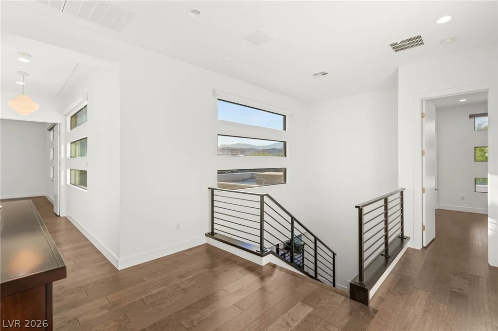 15 Gemstar, Las Vegas, NV 89135