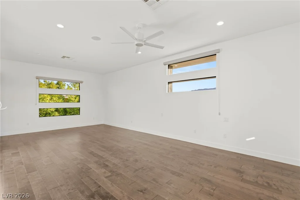 15 Gemstar, Las Vegas, NV 89135