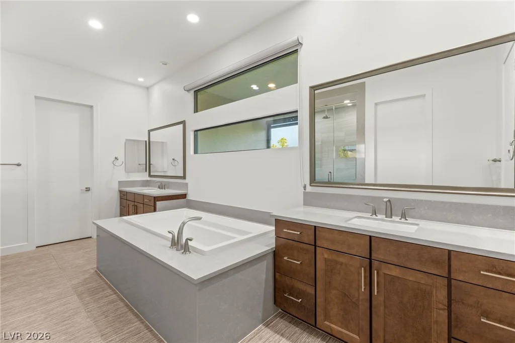 15 Gemstar, Las Vegas, NV 89135
