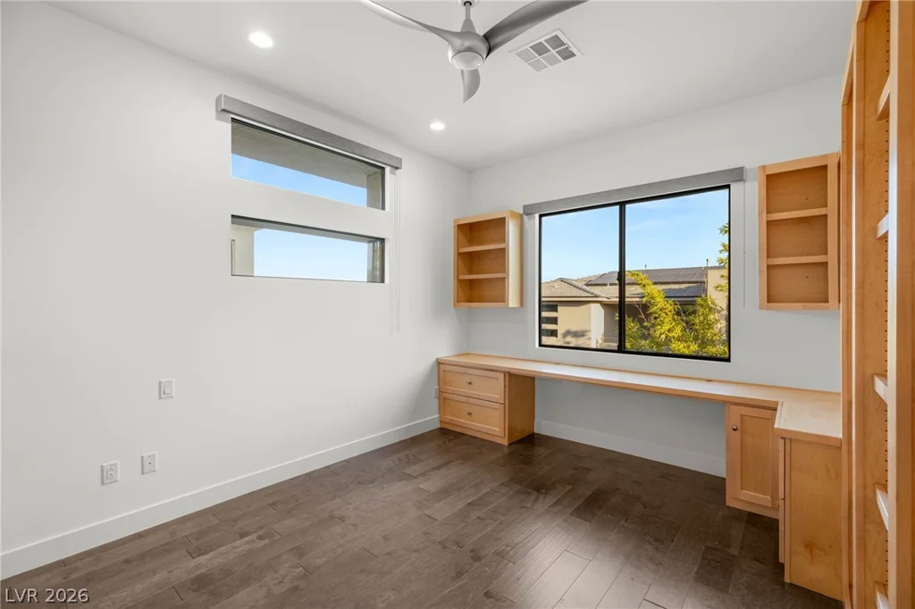 15 Gemstar, Las Vegas, NV 89135