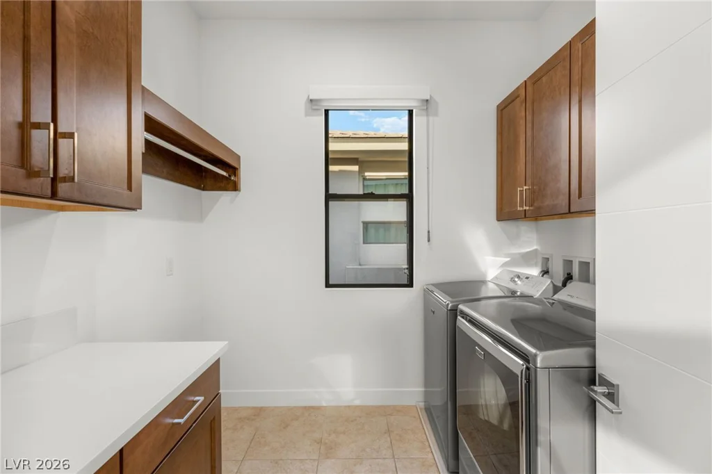 15 Gemstar, Las Vegas, NV 89135