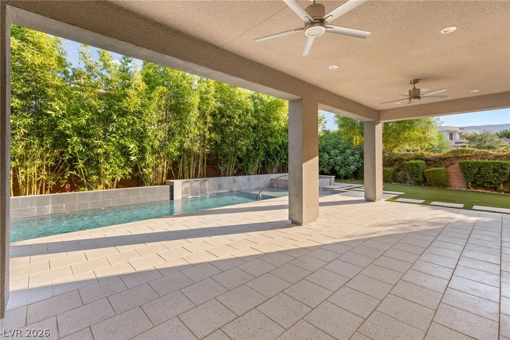 15 Gemstar, Las Vegas, NV 89135